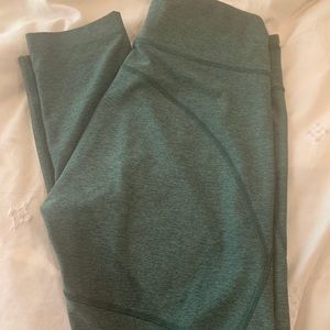 Ourdoor Voices 3/4 Warmup Leggings